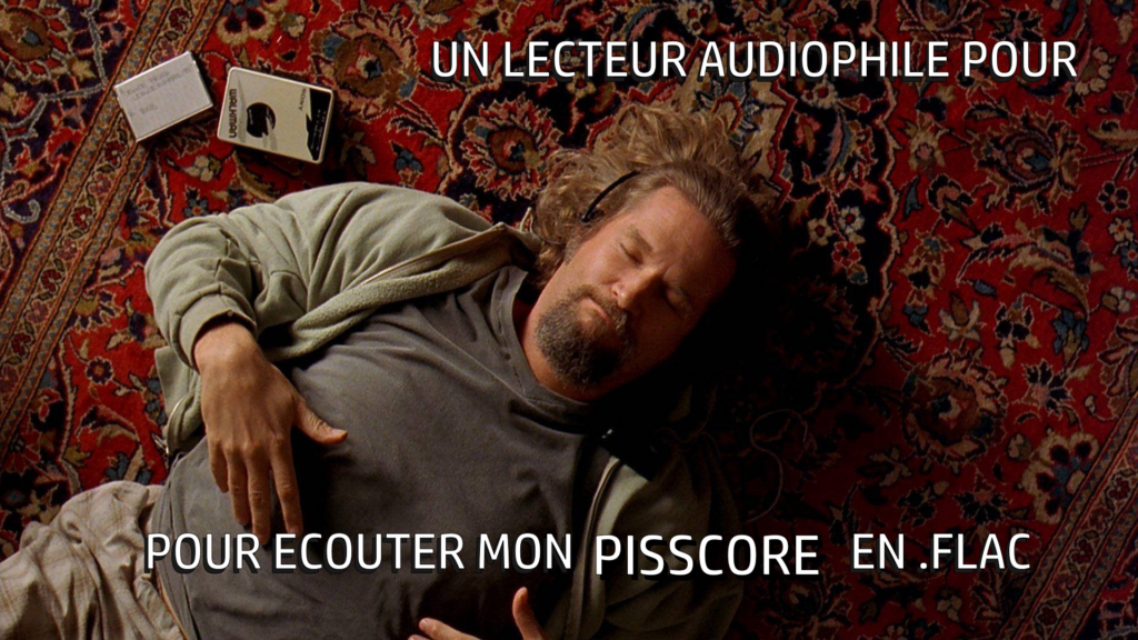 le Dude - dans Big Lebowski - couché sur son tapis en train d'écouter des cassettes avec une paire d'écouteurs vintage